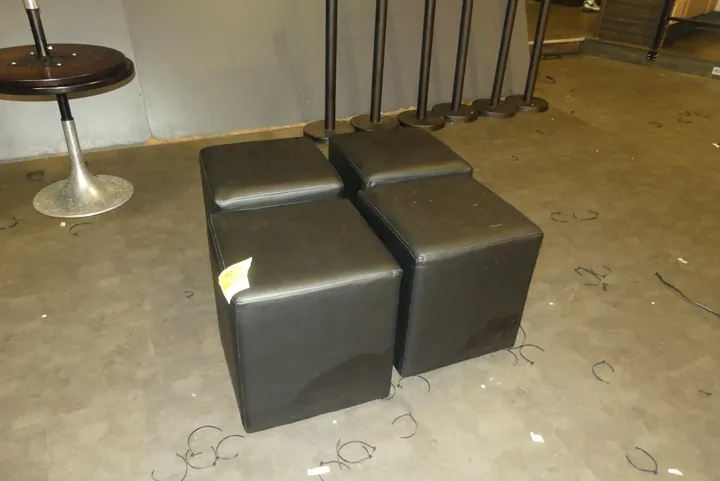 4x Hocker/Würfel